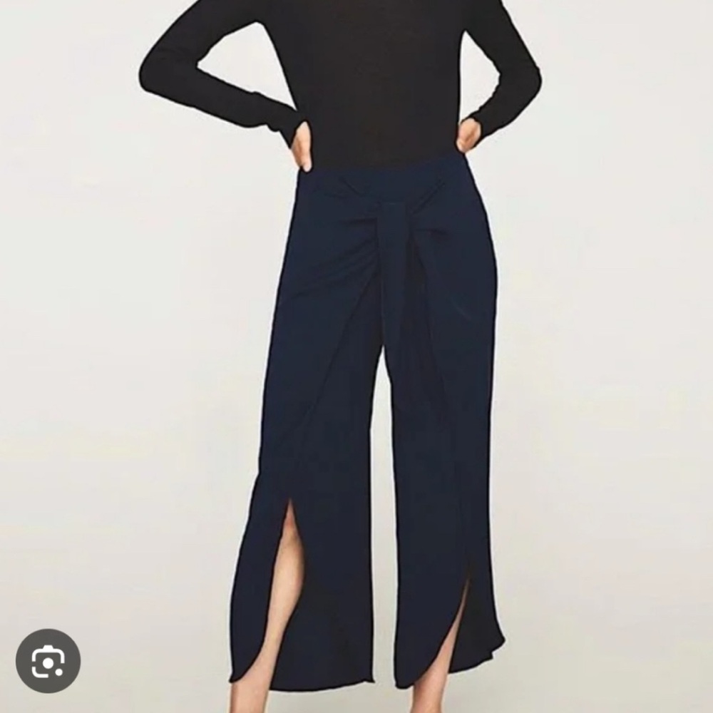 Zara Trafaluc Navy Flowy Pants
